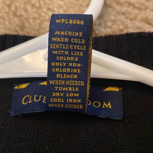 Club Room Men’s V - Neck Sweater Vest - Picture 4 of 4